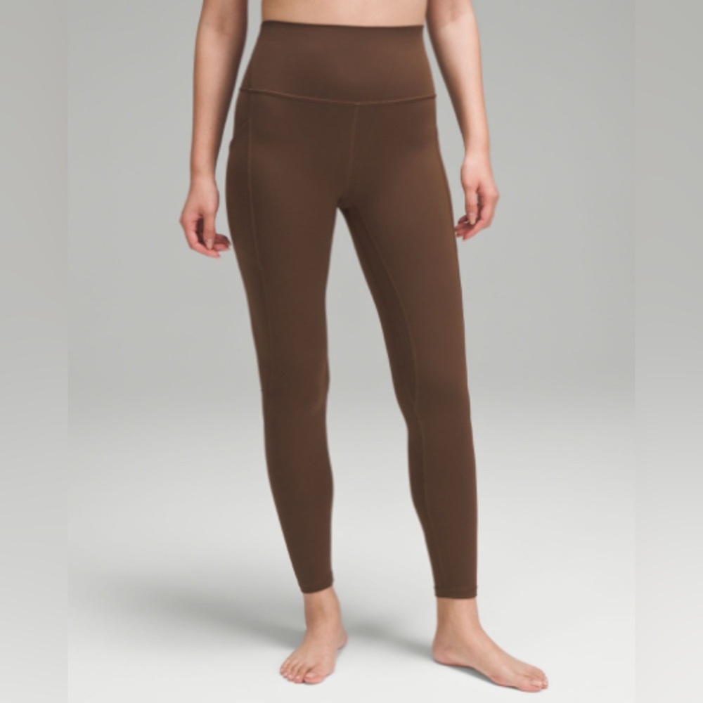 28" lululemon align legging with pockets size 8